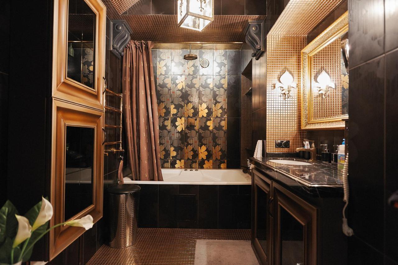 So Fashionable Apartment In The Heart Of Мінськ Екстер'єр фото