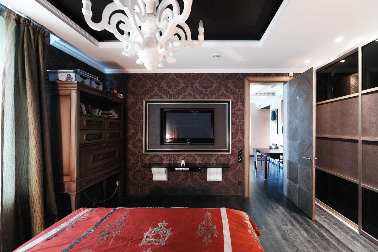 So Fashionable Apartment In The Heart Of Мінськ Екстер'єр фото