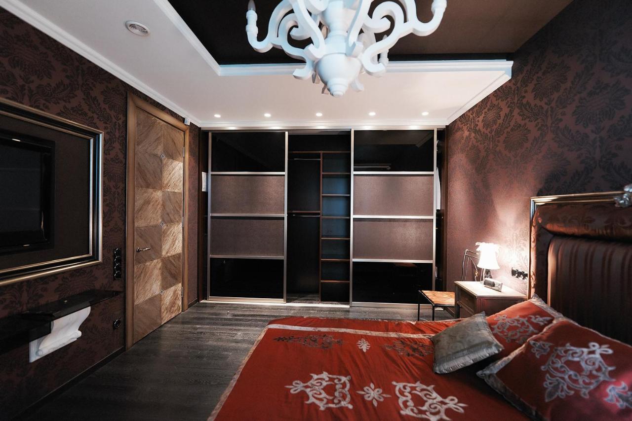 So Fashionable Apartment In The Heart Of Мінськ Екстер'єр фото