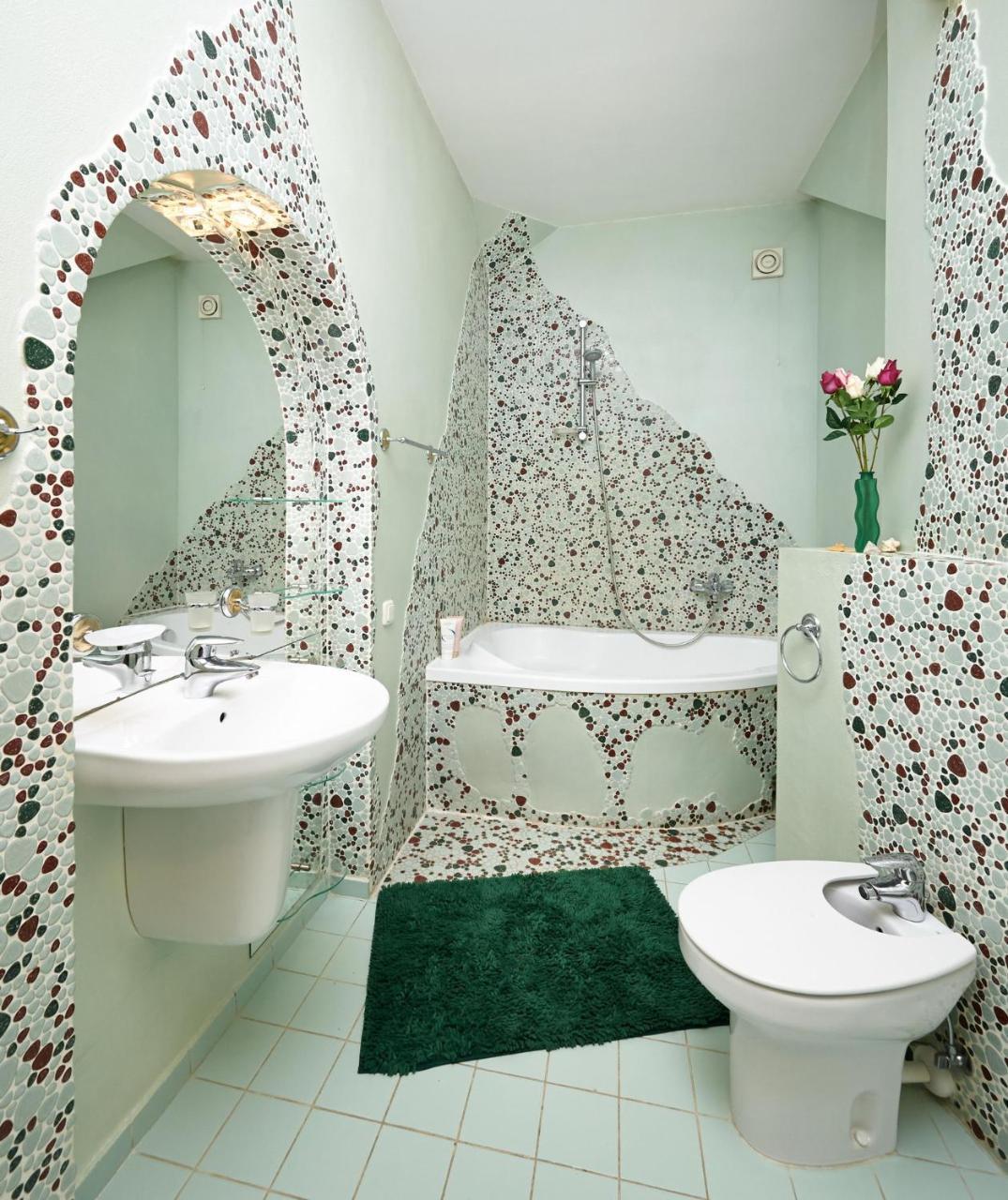 So Fashionable Apartment In The Heart Of Мінськ Екстер'єр фото